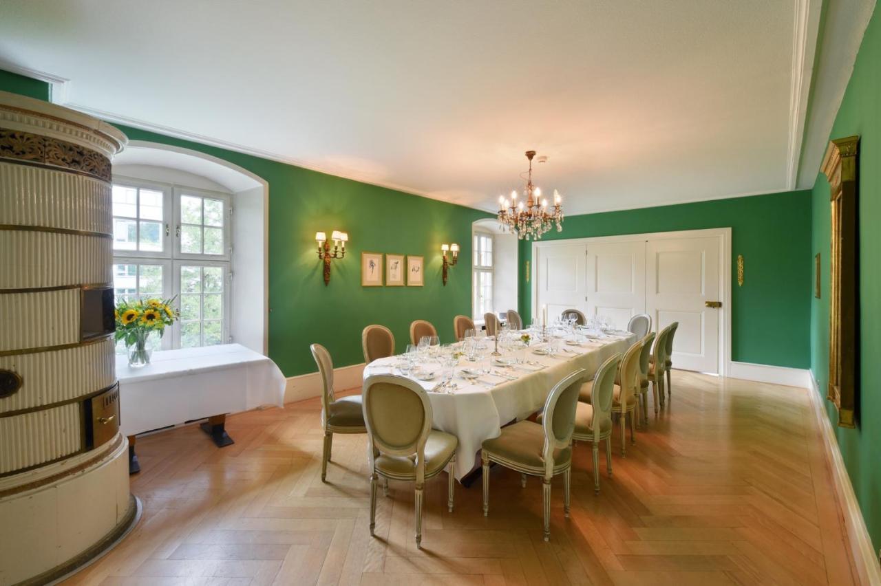 Hotel Im Schlosspark Binningen Экстерьер фото