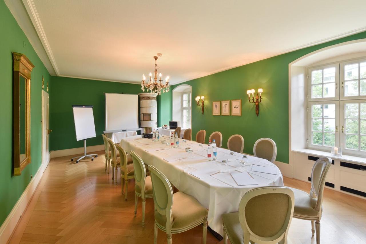 Hotel Im Schlosspark Binningen Экстерьер фото