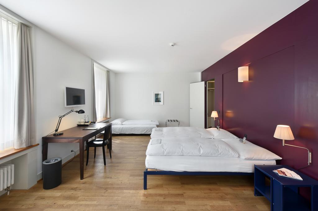 Hotel Im Schlosspark Binningen Экстерьер фото