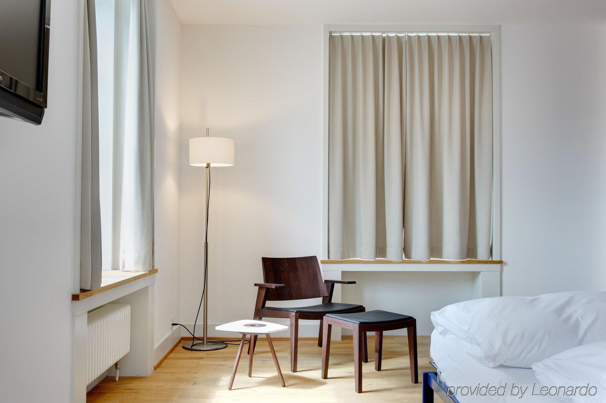 Hotel Im Schlosspark Binningen Экстерьер фото